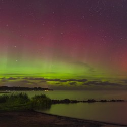 Balmy Beach Aurora Panorama